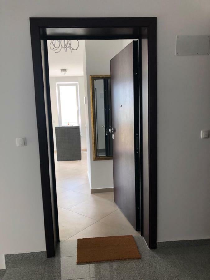 Apartment Zeljkica - Villa Sunce 塞尼 外观 照片